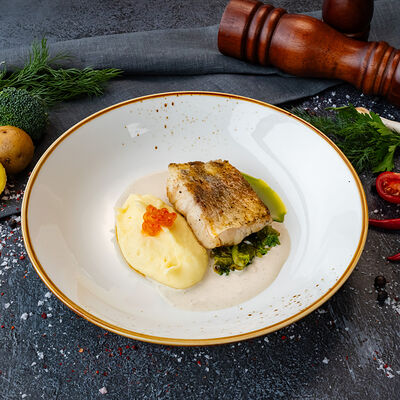 Филе судака с жареным романо в КРЫША по цене 1430 ₽