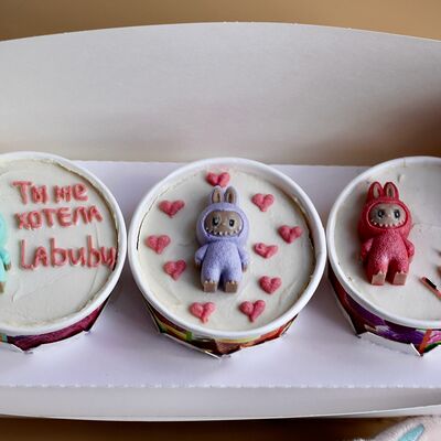 Сake to go Labubu в Chocoton по цене 1650 ₽