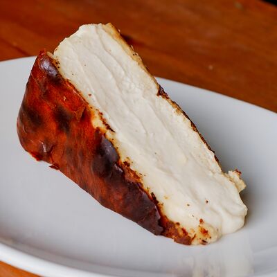 Баскский чизкейк в Кофейня Смысл по цене 540 ₽