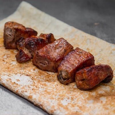 Шашлык из cвинoй мякоти в Mr Grill по цене 690 ₽