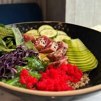 Поке с тунцом татаки в Filippe