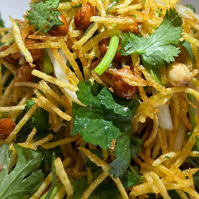 Салат По-деревенски в Эверест по цене 970 ₽