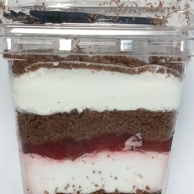 Пирожное Трайф Черный лес в Заправка пелатон аква по цене 209 ₽