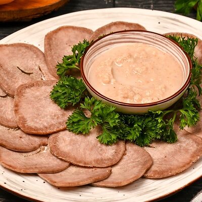 Язык говяжий с хреном в Кахетия по цене 700 ₽