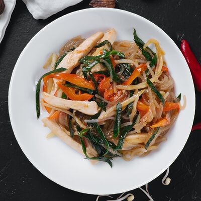 Лапша с курицей в Вьетнамка по цене 592 ₽