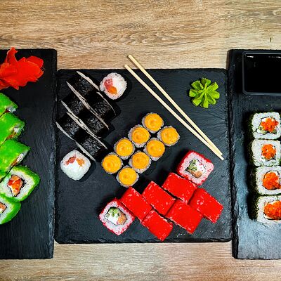 Зеленый дракон в Quattro pizza по цене 1999 ₽