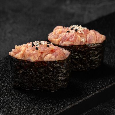Тунец спайси 2 шт. в Harumi по цене 379 ₽