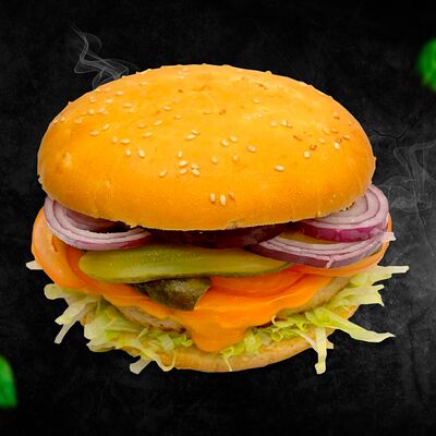 Чизбургер с куриной котлетой в Sopranopizza по цене 510 ₽