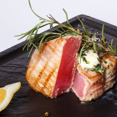 Филе тунца в Уголь по цене 890 ₽