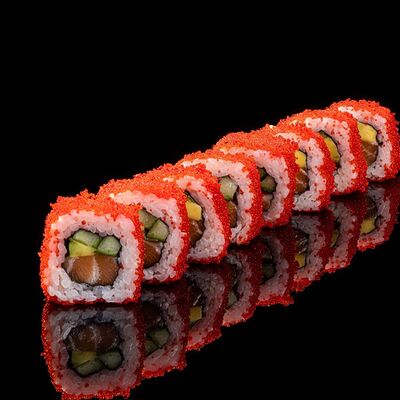 Ролл калифорния с лососем в Чентуриппе по цене 855 ₽