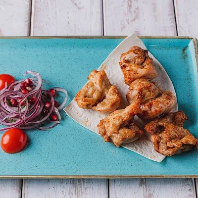 Шашлык куриное бедро в КафеХинкальная по цене 828 ₽