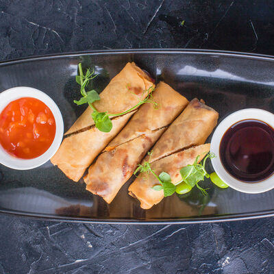 Мясные спринг-роллы в BonoBo по цене 520 ₽