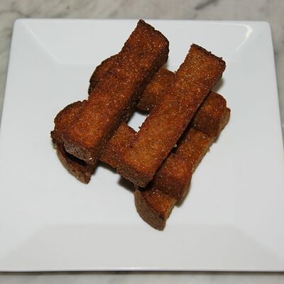 Гренки с чесноком в Халяль по цене 100 ₽