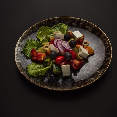 Салат Греческий в Шашлычный дворик по цене 470 ₽