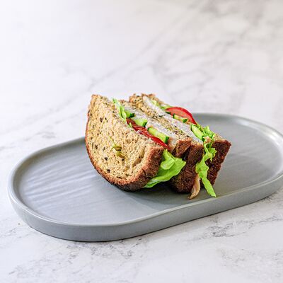 Сэндвич с курицей в Stories по цене 400 ₽