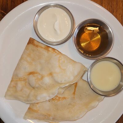 Блины с соусом на выбор в Рюмочная Ильича по цене 200 ₽