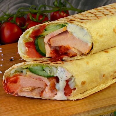 Шаурма куриная стандартная в Армвкус по цене 390 ₽