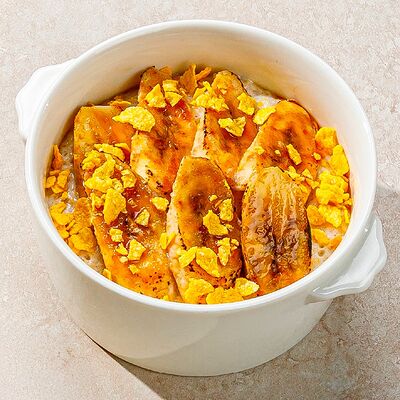 Овсяная каша с карамельным бананом и кукурузными хлопьями в Этажи по цене 450 ₽