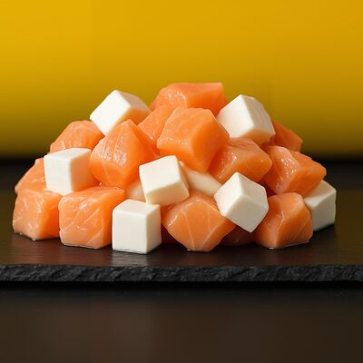Салат с лососем и сыром Фета в Царь Картошка по цене 199 ₽