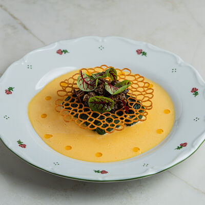 Голубцы из шпината в Nomad по цене 1280 ₽