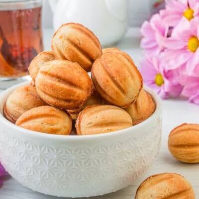 Орешки со сгущенкой в Пышнотесто по цене 70 ₽