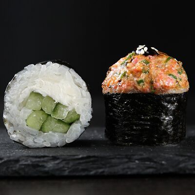 Ролл Лагуна запеченныйв Loca Pizza по цене 550 ₽