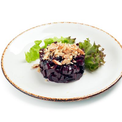 Печеная свекла с черносливом и грецкими орехами в Альфа по цене 140 ₽