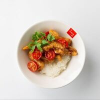 Хрустящая курочка по-тайски в кисло-сладком соусе в Том Ям