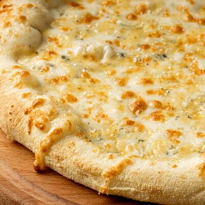 Пицца Четыре сыра в Сели-Съели по цене 680 ₽