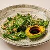 Зеленый салат с авокадо в Не только макароны по цене 620