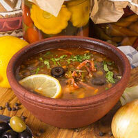 Солянка по-домашнему в Мушмула