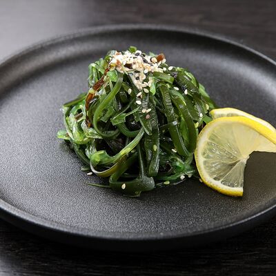 Салат Чука в Loca Pizza по цене 350 ₽