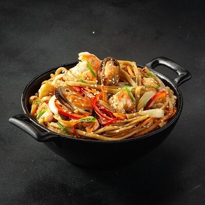 Удон с морепродуктами/Терияки в СУШИ DIMASH по цене 450 ₽