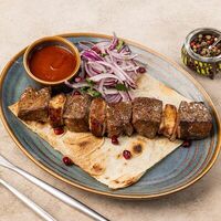 Шашлык из говяжьей печенив Хинкальная Легенда