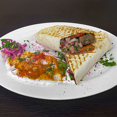 Большой люля дурум с бараниной в Armud Kebab по цене 445 ₽