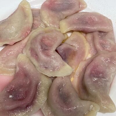 Вареники с творогом и вишней в КафеПельмешкин дворик по цене 390 ₽