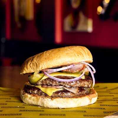 Двойной ультиматум в Хорошее Место по цене 699 ₽