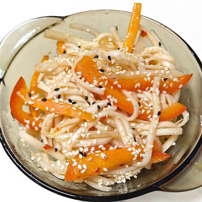 Вок Соба с курицей в терияки в Roll Goodman по цене 399 ₽