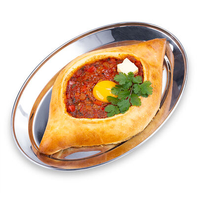 Хачапури по-аджарски шакшука в Старик Хинкалыч по цене 515 ₽