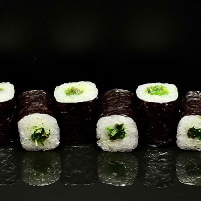 Ролл с чукой в Moscow Роллы по цене 260 ₽