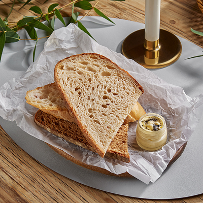 Хлебная корзина со сливочным маслом в Хлеб Насущный по цене 305 ₽