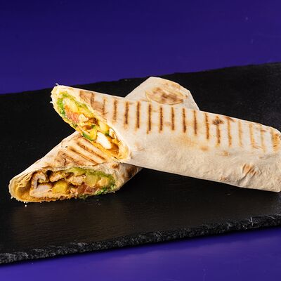 Шаурма сырная с курицей в Космос бургер по цене 460 ₽