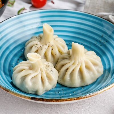 Хинкали с ягненком в Чайхана Пахвала по цене 540 ₽