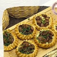 Перепечки с охотничьими колбасками 6 шт. в О! ПЕРЕПЕЧИ