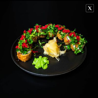 Ролл темпура лосось в Хука Холл по цене 1630 ₽