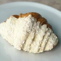 Круассан Рафаэлло в Моне