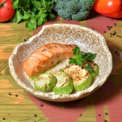 Лосось в сливочном соусе с кабачкамив АйДаБаран по цене 1350 ₽