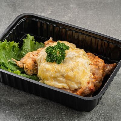 Стейк куриный с гарниром в Tagam по цене 2700 ₸