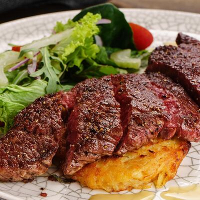 Стейк Денвер в The Pub 102 по цене 1200 ₽