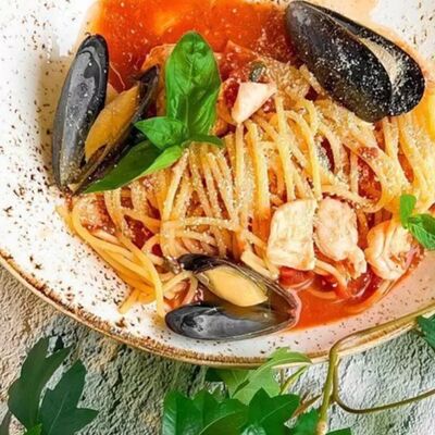 Спагетти с морепродуктами в Максима Пицца по цене 1320 ₽